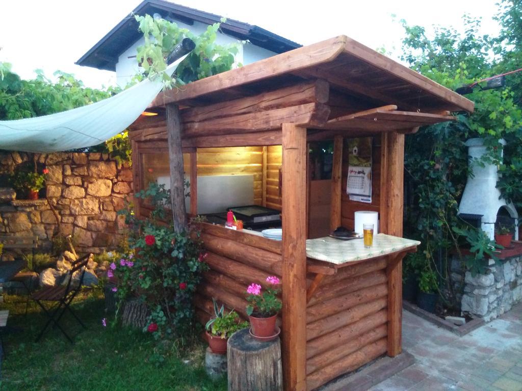 Osterija Na Planinci Bed & Breakfast Divača Dış mekan fotoğraf