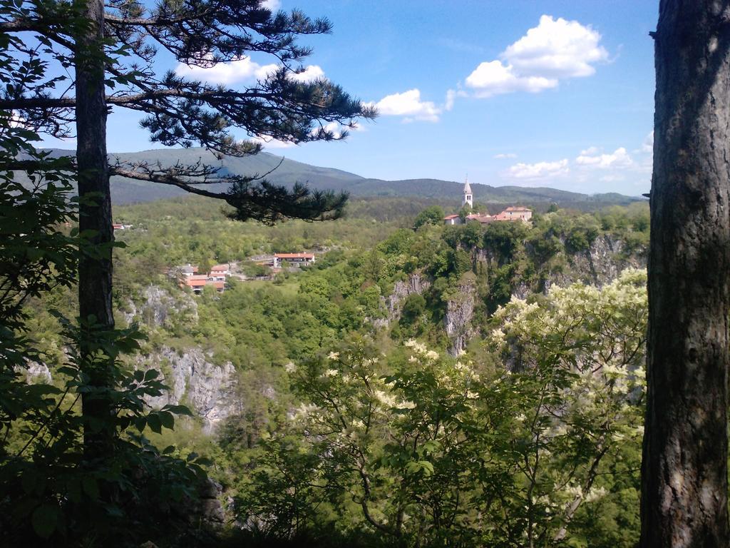 Osterija Na Planinci Bed & Breakfast Divača Dış mekan fotoğraf