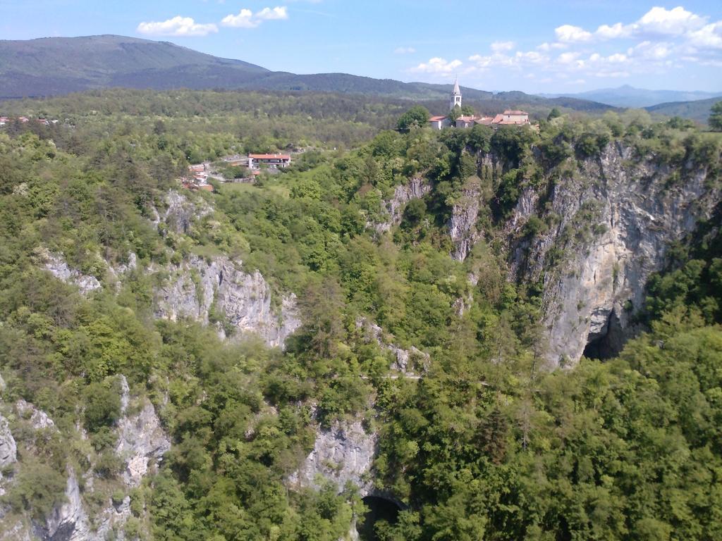 Osterija Na Planinci Bed & Breakfast Divača Dış mekan fotoğraf